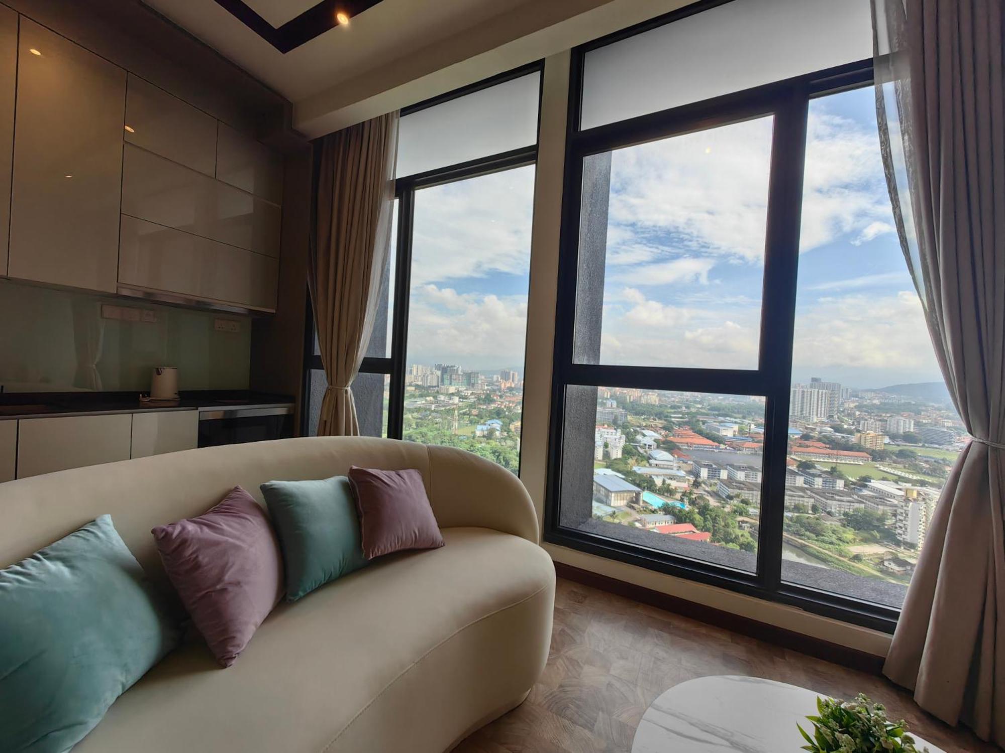 Expressionz Designer Suites Host By Aurora Premium Stay Kuala Lumpur Bagian luar foto