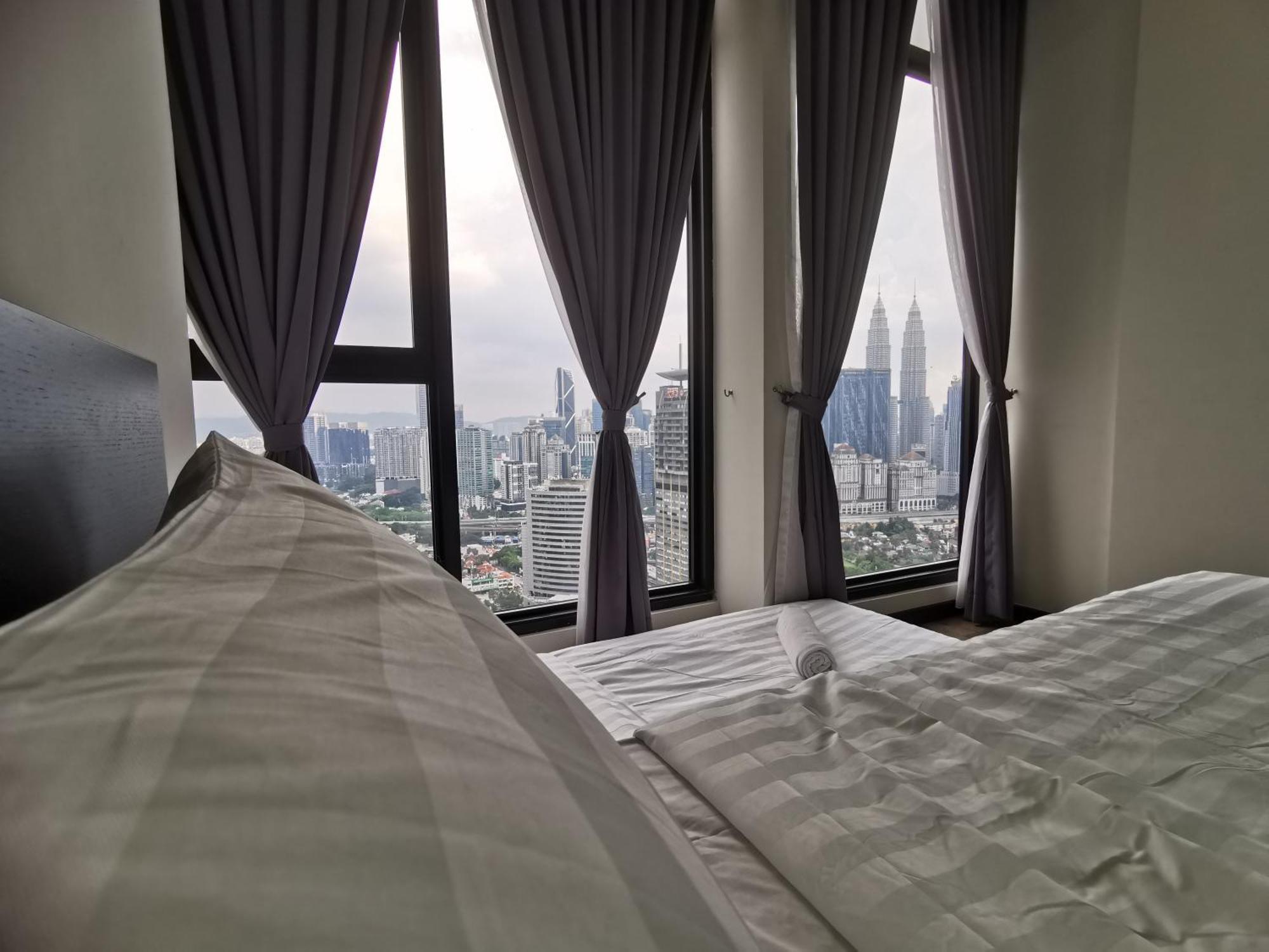 Expressionz Designer Suites Host By Aurora Premium Stay Kuala Lumpur Bagian luar foto