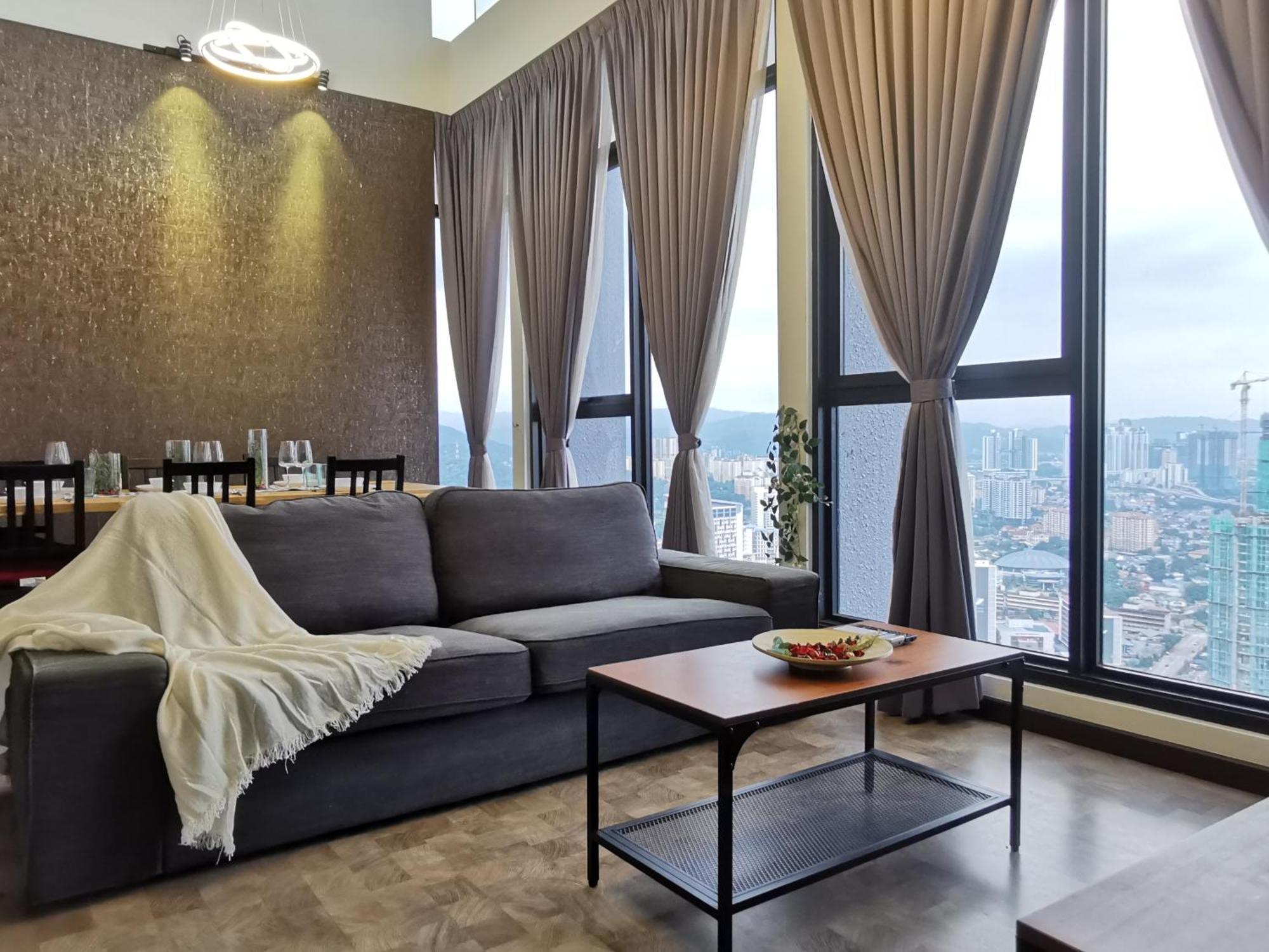 Expressionz Designer Suites Host By Aurora Premium Stay Kuala Lumpur Bagian luar foto