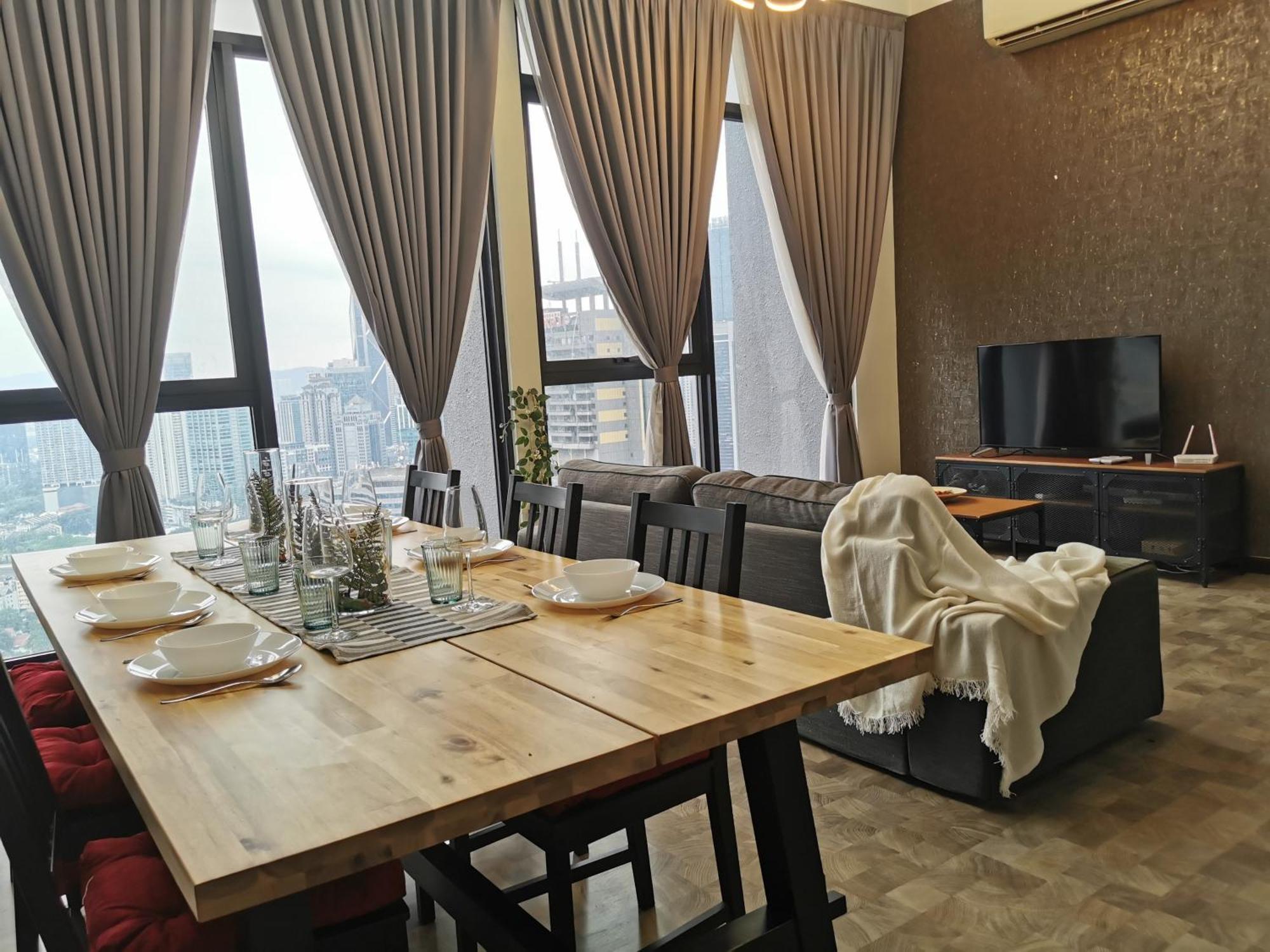 Expressionz Designer Suites Host By Aurora Premium Stay Kuala Lumpur Bagian luar foto